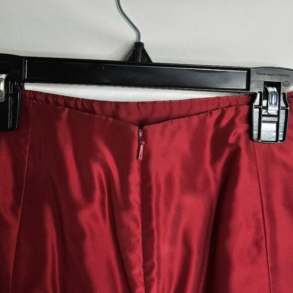 Vtg BERGDORF GOODMAN CARMEN MARC VALVO Straight Satin Skirt RED size 6 Preppy - Picture 8 of 8